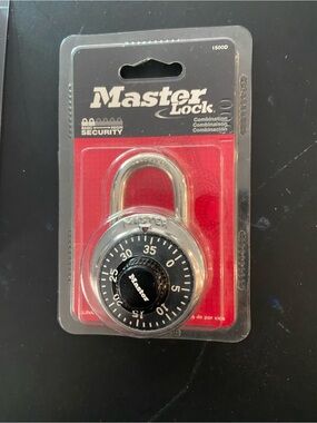 Master Lock combination lock new